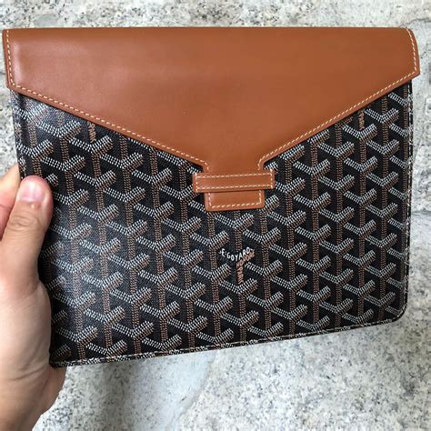 goyard envelope clutch price|Goyard pm clutch.